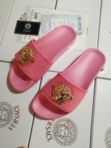 Mixed Brand Slippers Unisex ID:202004a93
